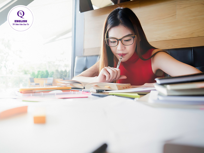 Tập suy nghĩ bằng tiếng Anh giúp hình thành sự phản xạ trong giao tiếp