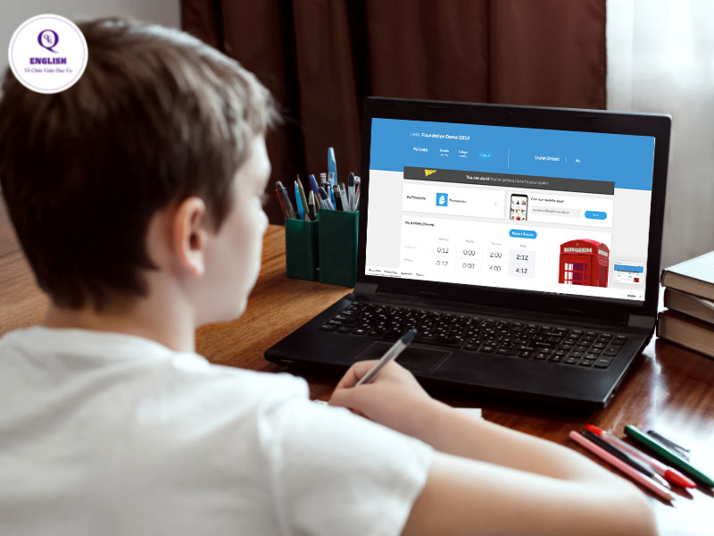 học tiếng anh online cùng QTS English