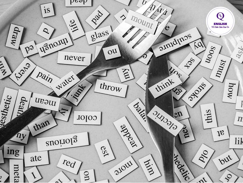 học từ vựng chăm chỉ để cải thiện kỹ năng viết