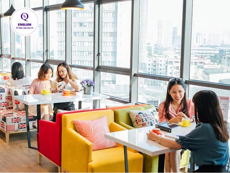 tìm đến các trung tâm để có thể đăng ký các khoá học tiếng anh cấp tốc cho người đi làm